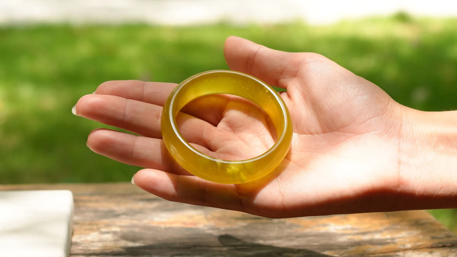 Giải Mã Giá Trị Địa Chất Của Xiuyan Jade: Tại Sao Ngọc Tụ Nham Được Mệnh Danh Là Báu Vật Triệu Năm?