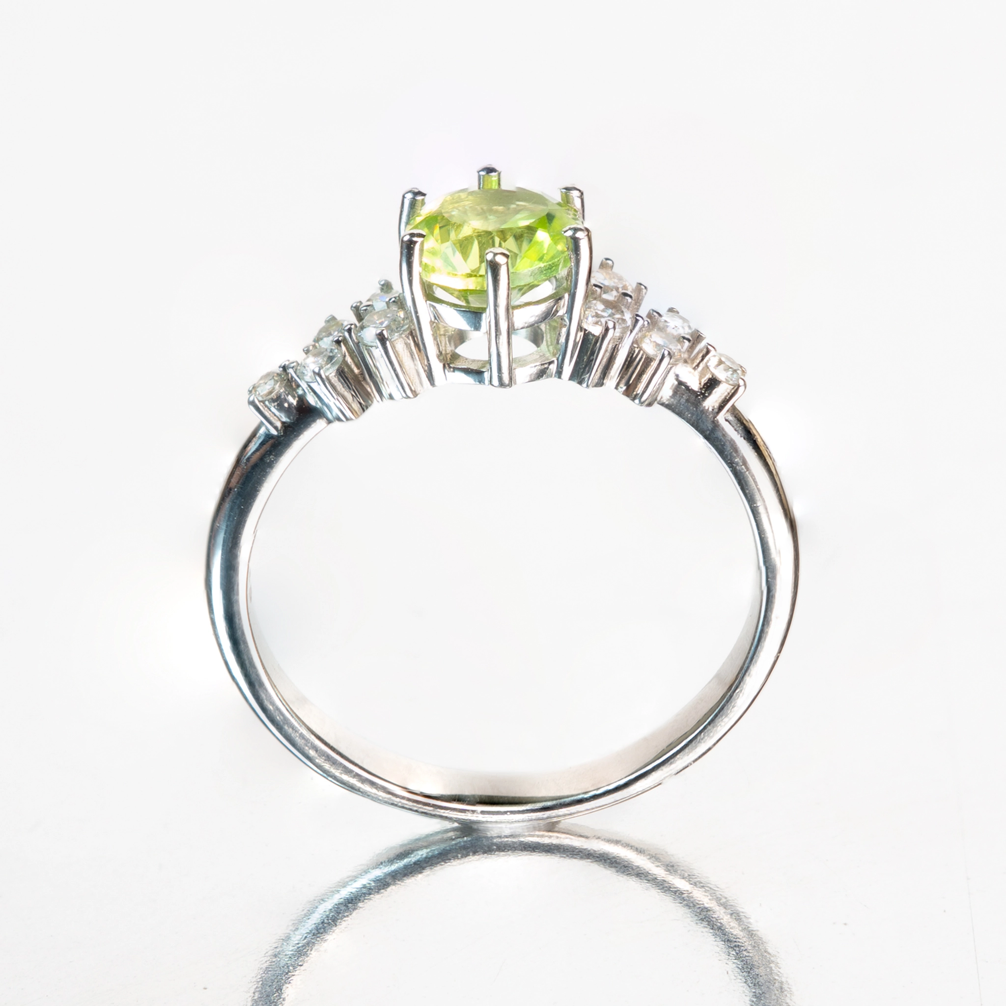 Nhẫn Peridot Thiên Nhiên SR02 — 2